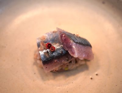 出張、海の近くのレストラン！
